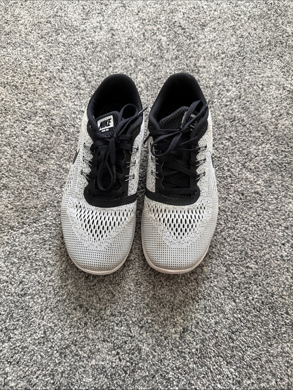 Nike Kids Sneakers - White and Black Knit Runner